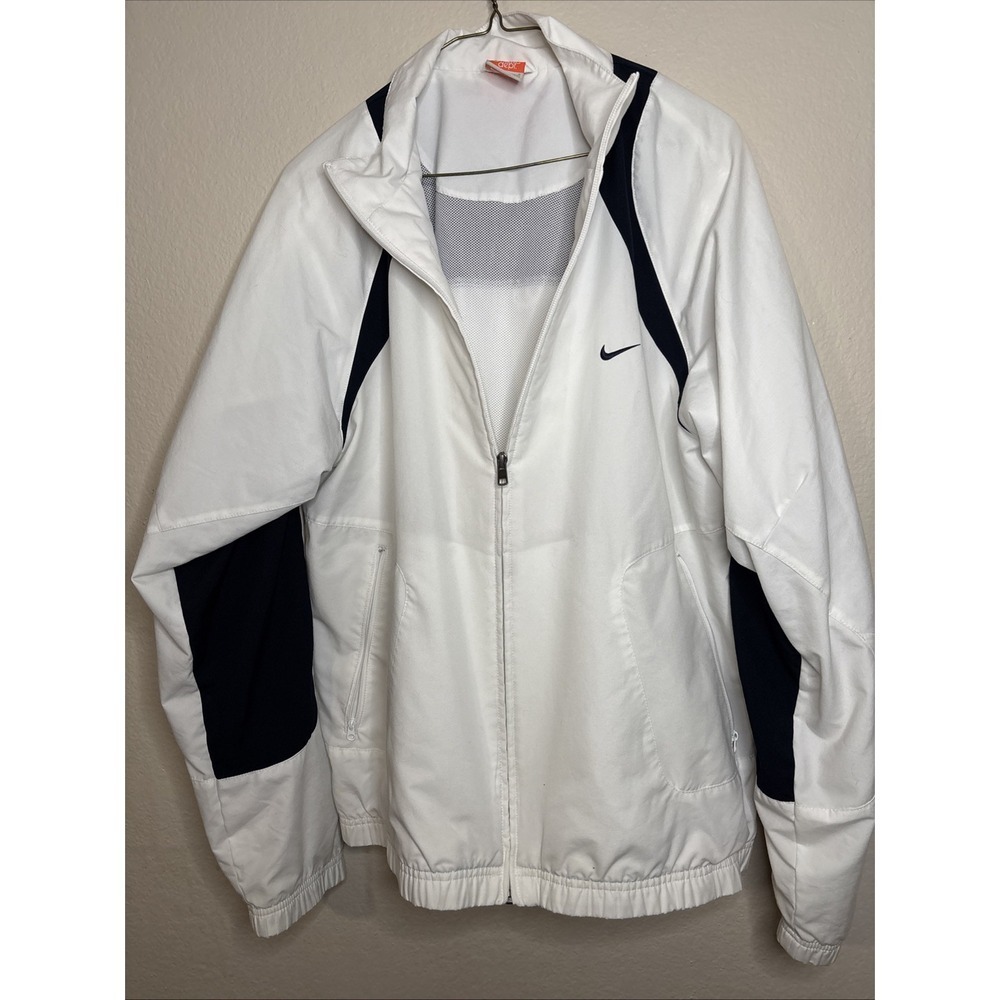 Nike mens White/Black Fully Lined jacket Athletic Club Size Large